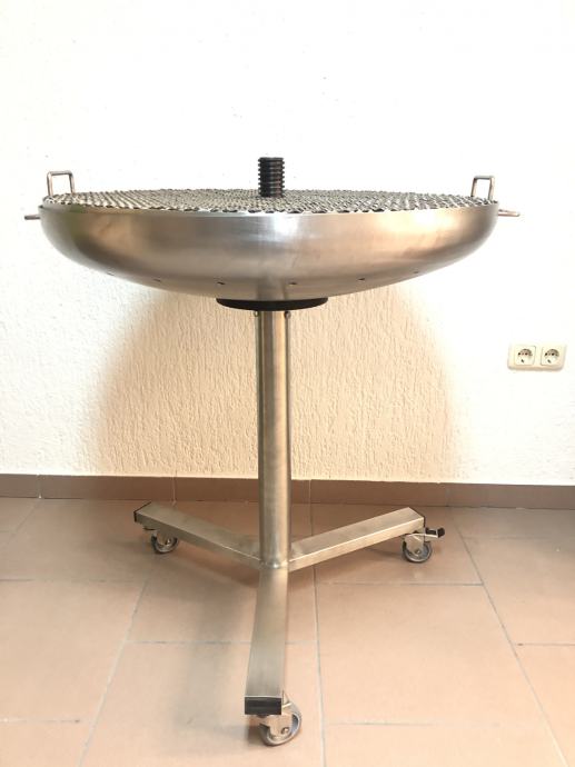 Rostilj drveni ugalj slika 152973923